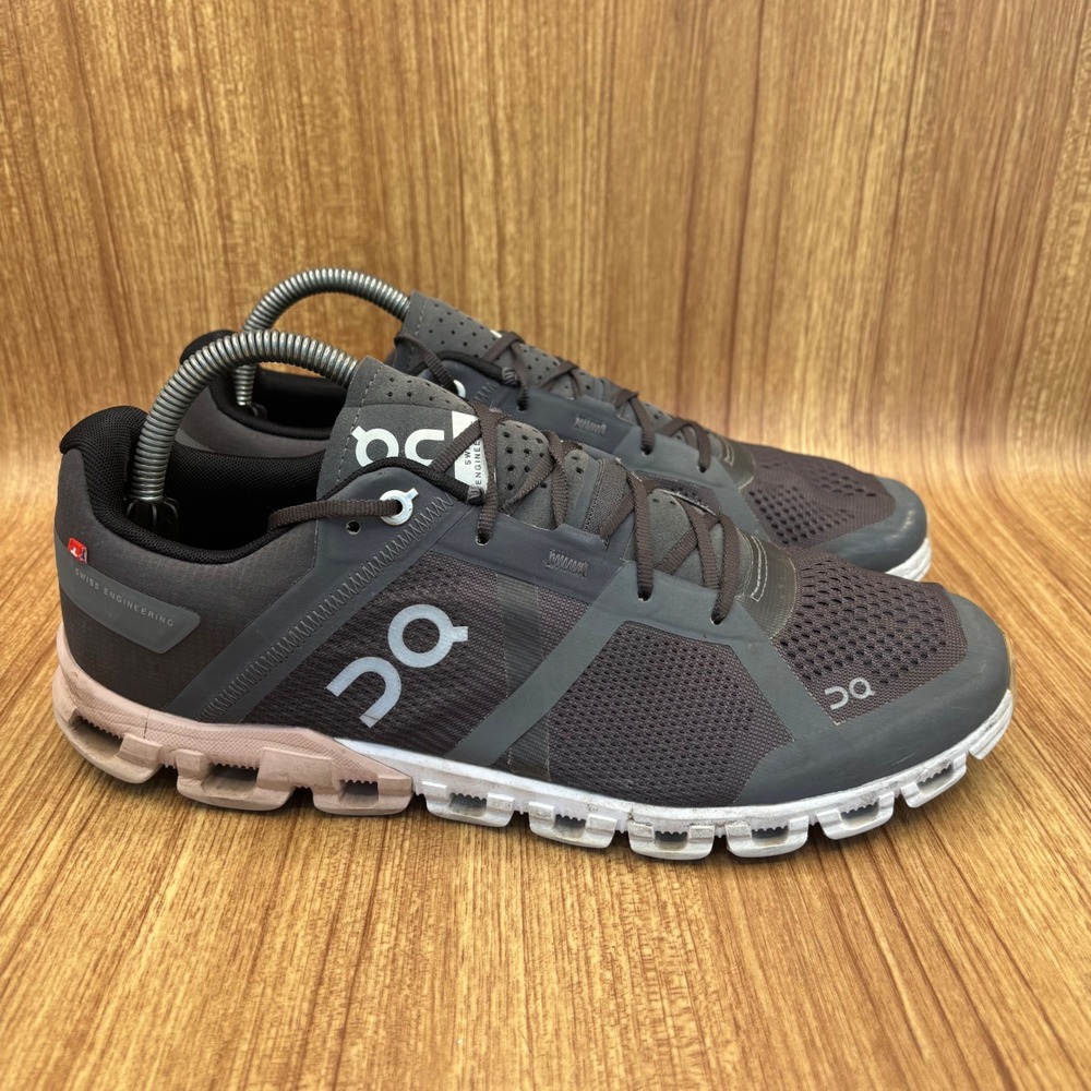 On Cloudflow Running Shoes Womens 10 Grey Rose Gold Athletic Sneakers